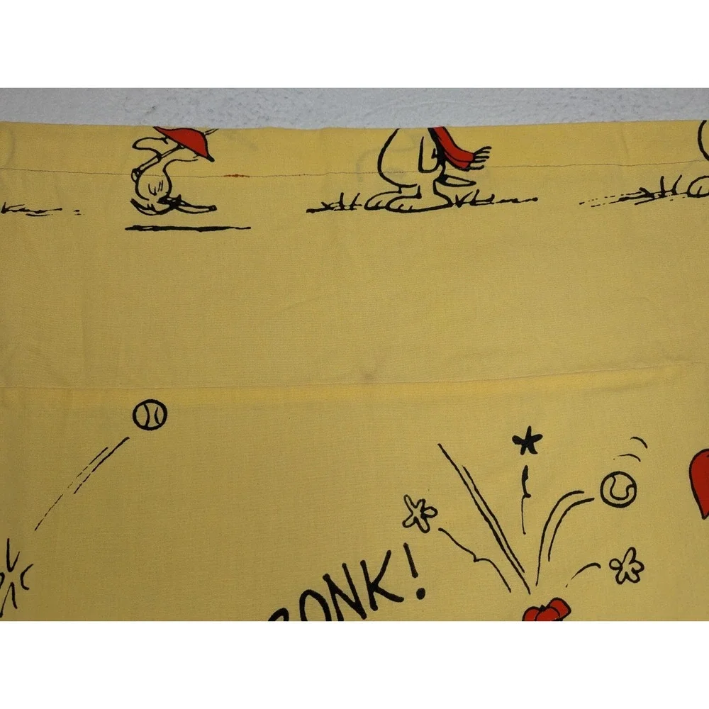 Peanuts Snoopy‎ Yellow Baseball Curtain Panel About 38x38 Inch